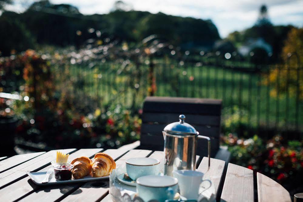The Brown Horse Inn Winster  Buitenkant foto